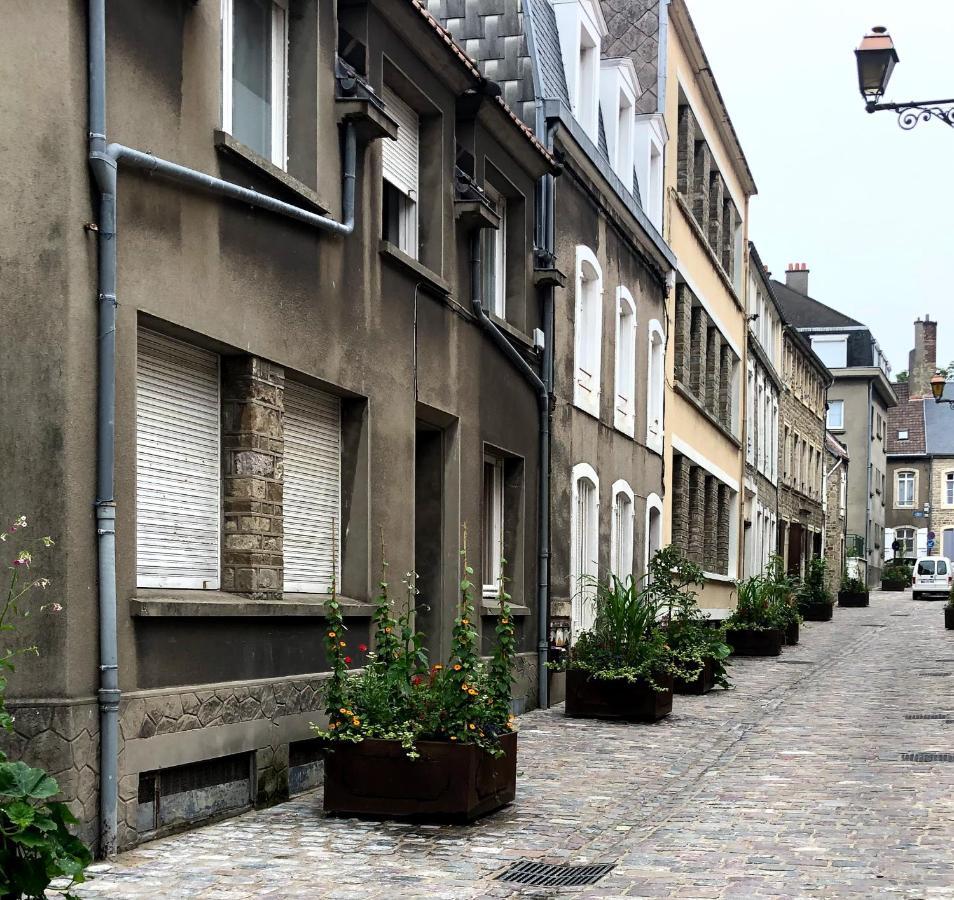 T3 En Vieille Ville 2Adult 2 Enfants Parking Gratuit - By La Source D'Orfee Boulogne-sur-Mer Eksteriør bilde